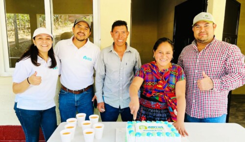 Rolando, Efraín y Leonzo viven la solidaridad de “Juntos por tu Hogar” | Progreso, en todo lo que hacemos